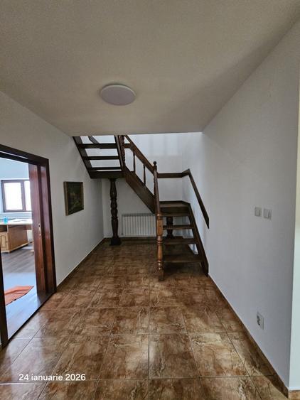 Casă cu 4 camere cu Teren 3000 Mp în Hudum