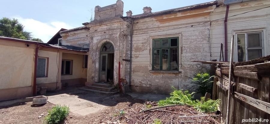 Casă cu 4 camere cu Teren 147 Mp în Central