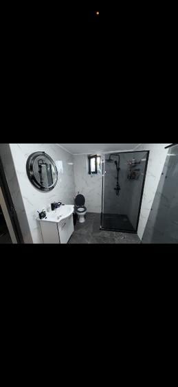 Casă individuală cu 3 camere cu Canalizare în Central