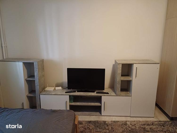 Apartament cu 2 camere decomandat în Galata
