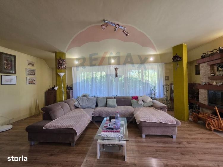 Casă cu 4 camere în Central