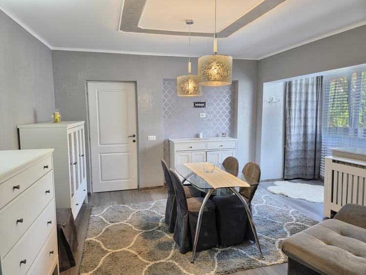 Apartament cu 2 camere decomandat în Băile Govora
