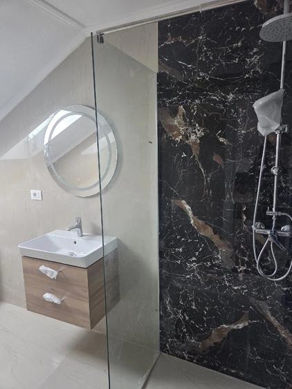 Casă cu 5 camere cu Teren 700 Mp în Dealuri Oradea