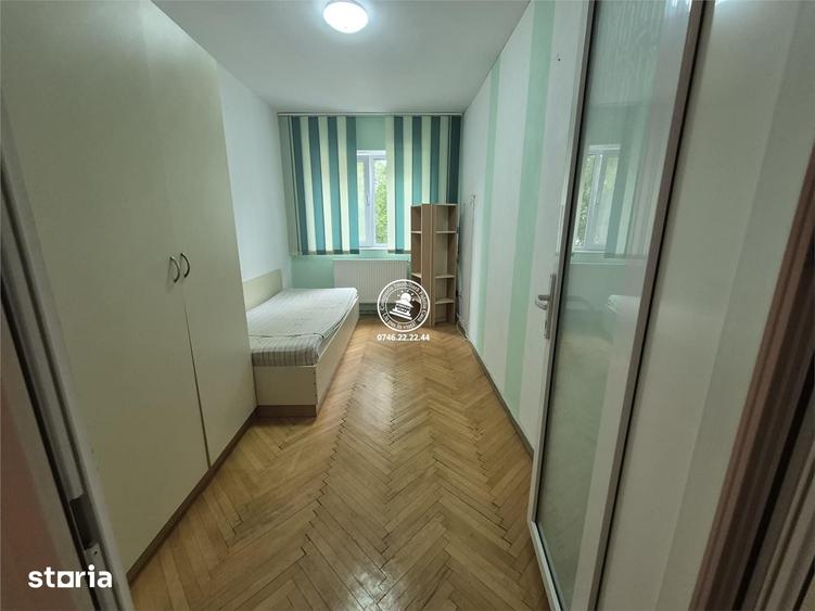 Apartament cu 3 camere decomandat în Dacia