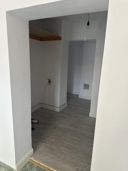 Apartament 70 MP la demisol - 1