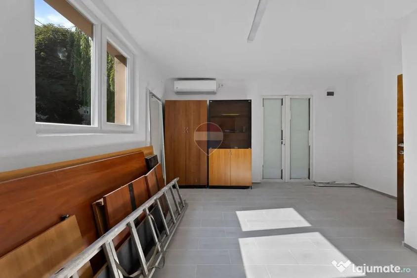 Casă cu 4 camere cu Teren 140 Mp în Central