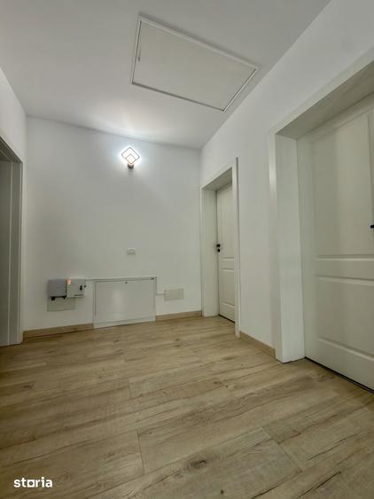 Casă cu 5 camere cu Teren 300 Mp în Sânmihaiu Român