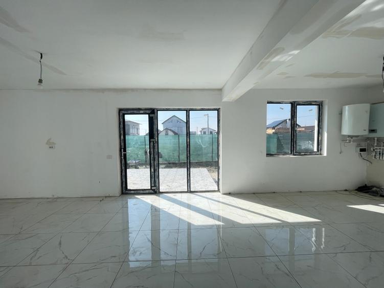 Casă individuală cu 4 camere cu Teren 315 Mp în Berceni