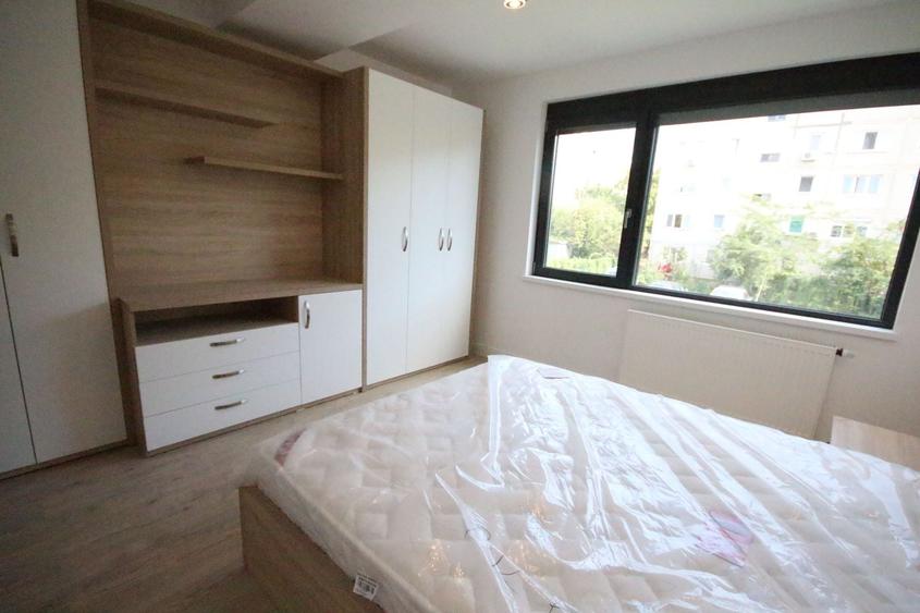 Apartament cu 3 camere decomandat, mobilat în Elisabetin