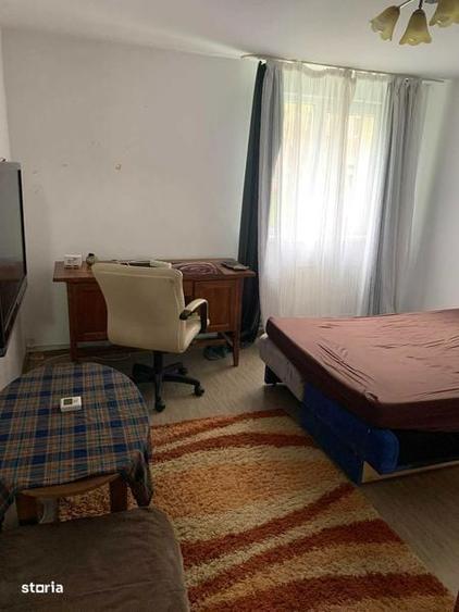 Inchiriez Apartament cu 1 camera in zona blocurilor RomGaz 40mp - 7