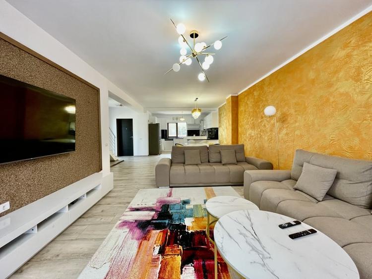 Duplex cu 3 camere cu Canalizare în Mamaia-Sat