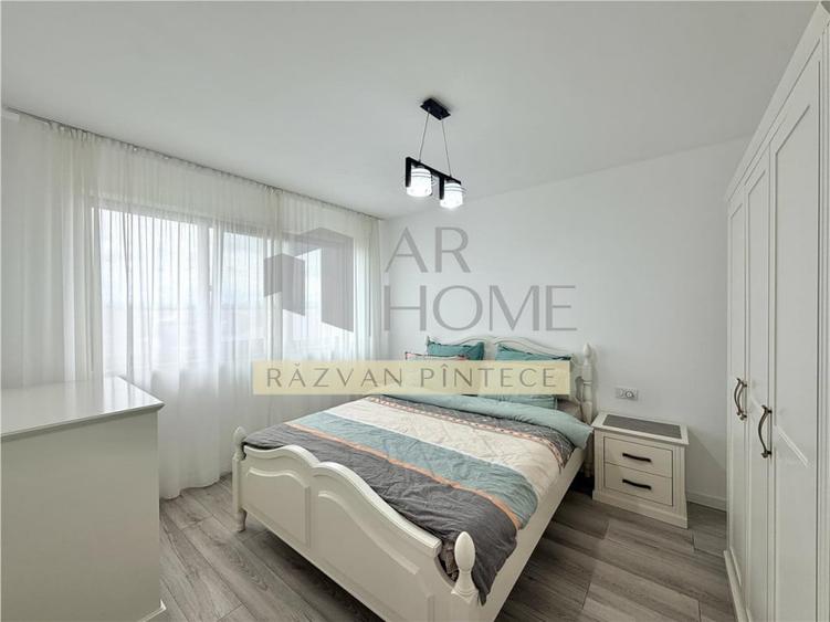 Apartament cu 3 camere decomandat în Păulești