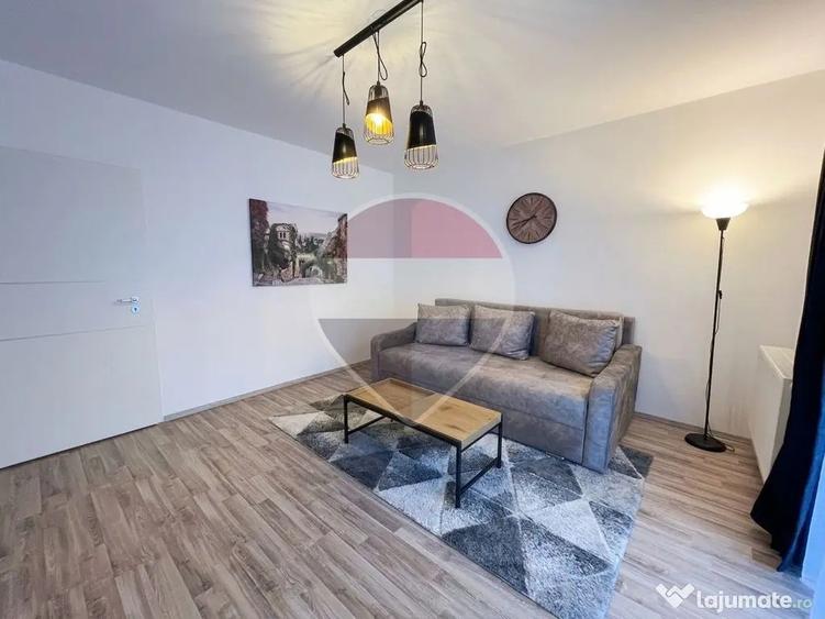 Apartament cu 2 camere decomandat în Noua