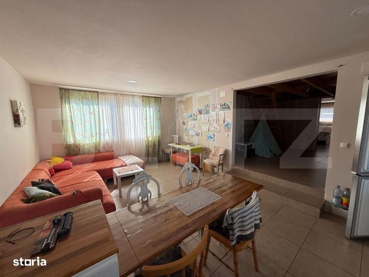 Casă cu 3 camere cu Teren 8086 Mp în Plopiș
