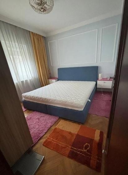Apartament cu 3 camere decomandat, mobilat în Tineretului