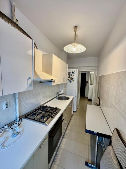 Apartament cu 2 camere semidecomandat în Știrbei Vodă