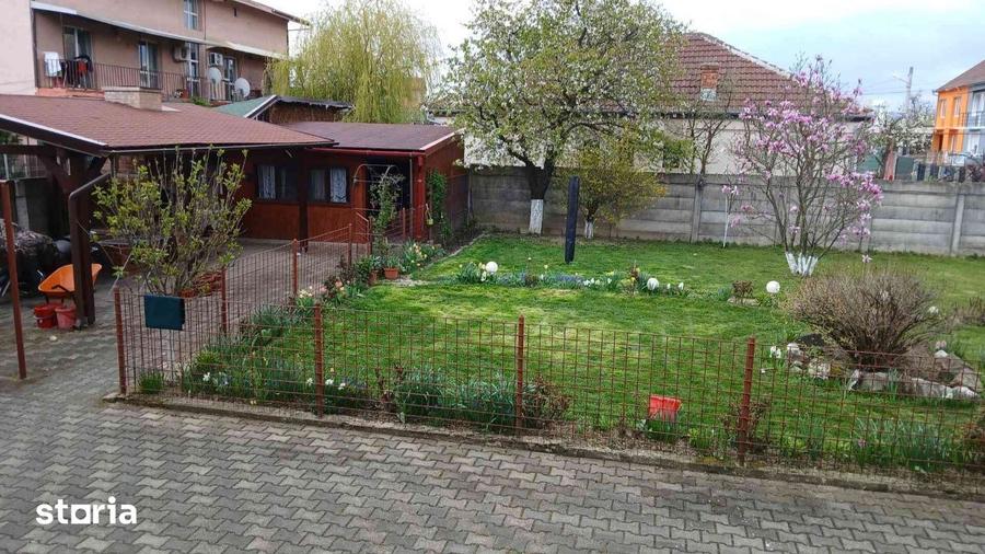 Casă cu 7 camere cu Teren 700 Mp în Caransebeș
