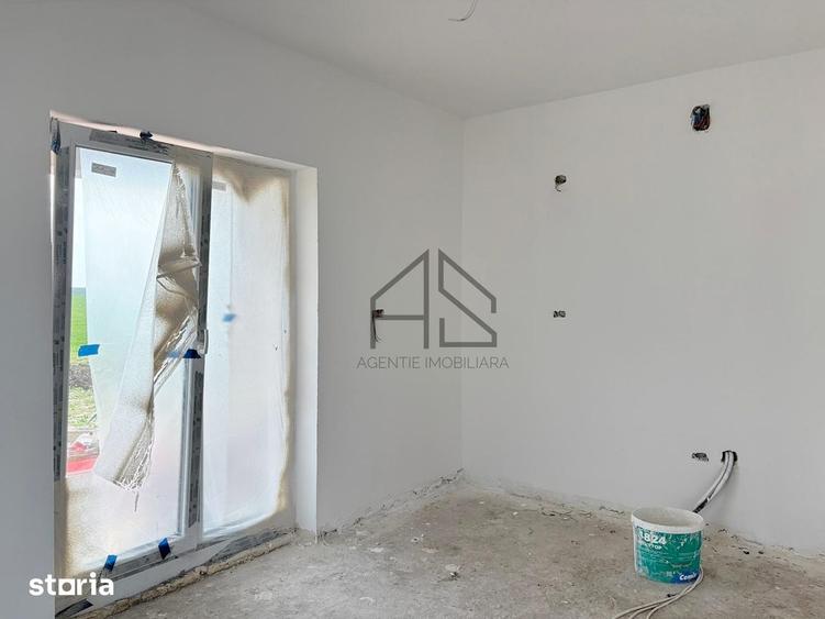 Casă cu 4 camere cu Teren 500 Mp în Sântandrei