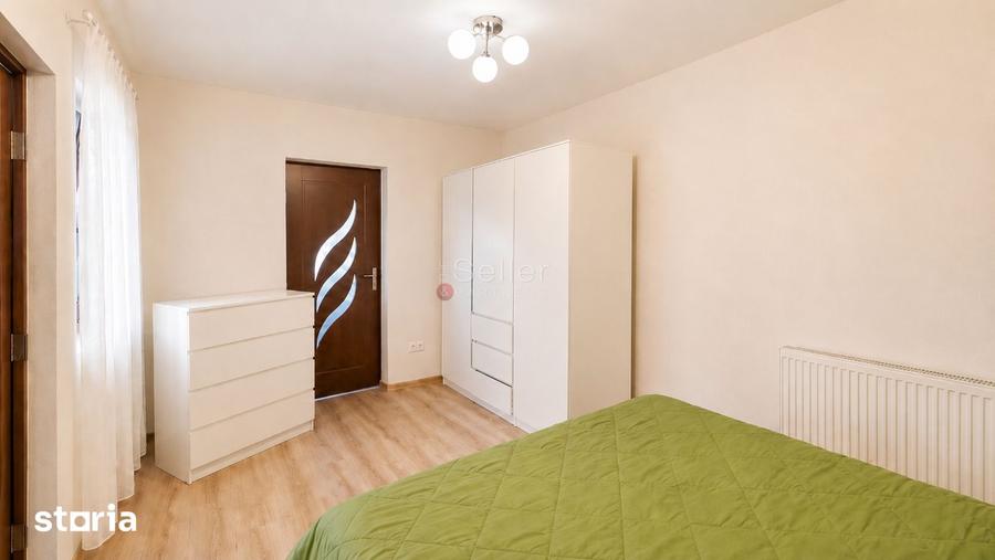 Casă cu 9 camere cu Teren 409 Mp în Noua
