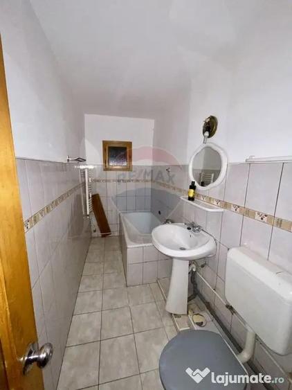Apartament cu 3 camere de vanzare in zona Brailei - 3