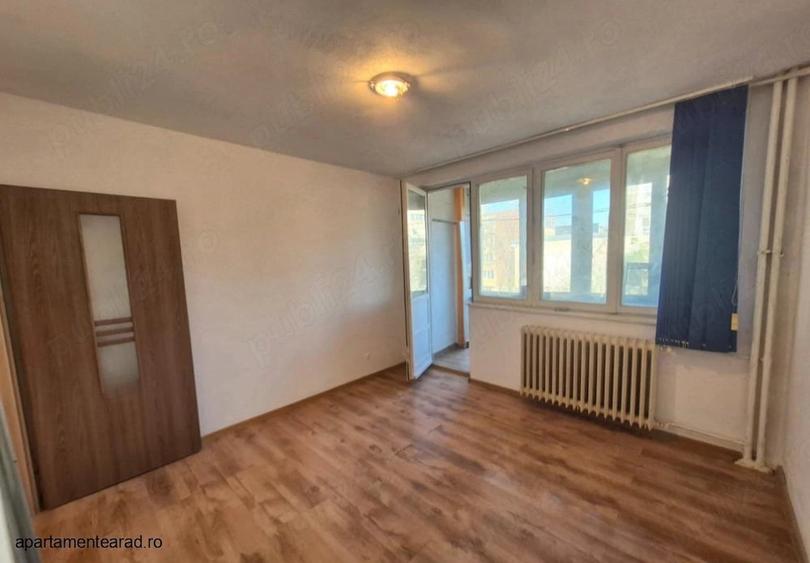 Apartament cu 2 camere decomandat în Podgoria
