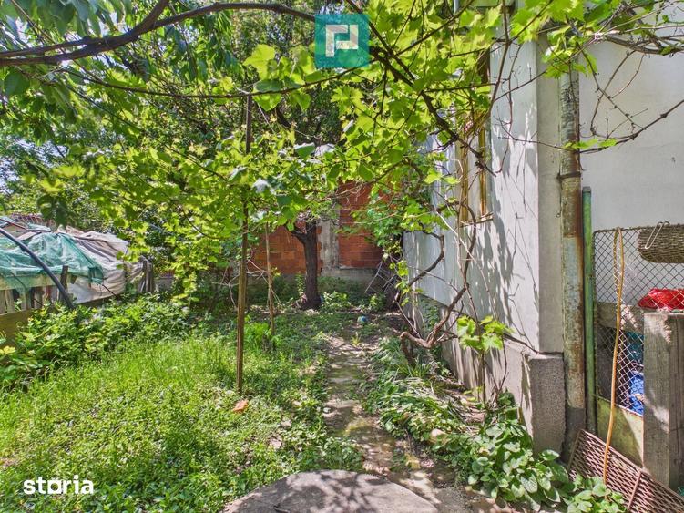 Casă cu 3 camere cu Teren 940 Mp în Central