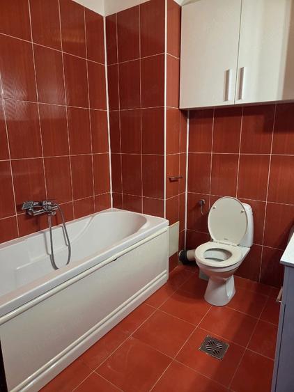 Apartament cu 2 camere semidecomandat în Florești