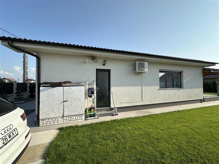 Casă cu 3 camere cu Teren 500 Mp în Nojorid