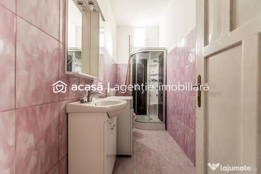 Apartament cu 4 camere semidecomandat în Ultracentral
