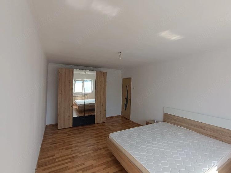 Apartament cu 2 camere decomandat în CET