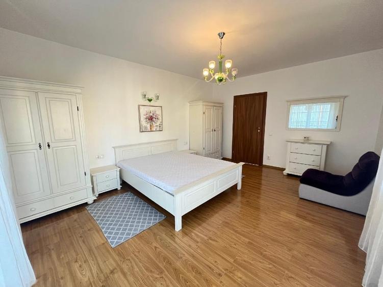 Apartament cu 3 camere decomandat în Calea Dumbrăvii