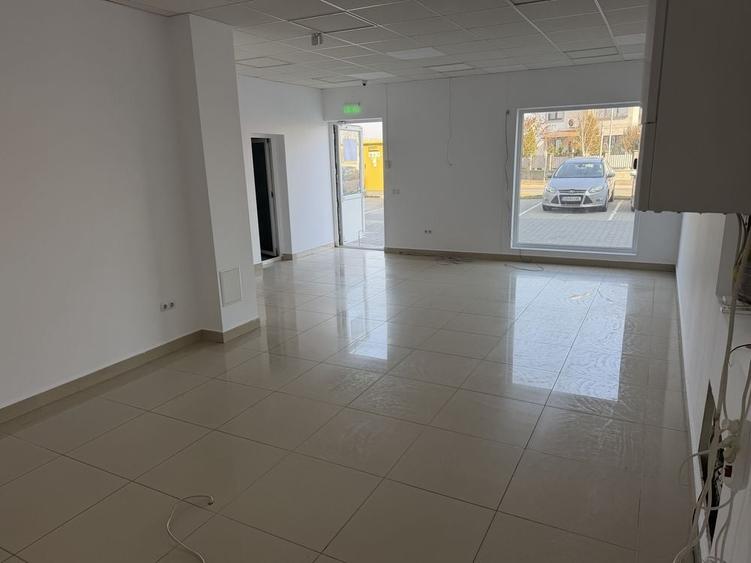 Spațiu comercial, de 54 mp, în Exterior Vest