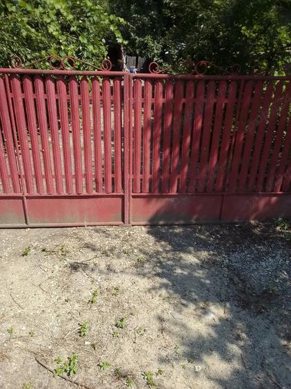 Casă cu 4 camere cu Teren 2000 Mp în Central