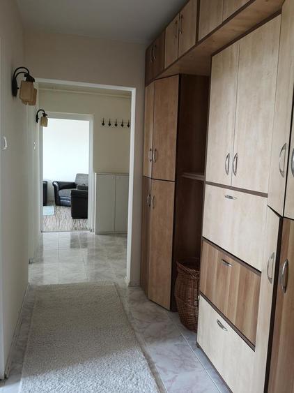 Apartament cu 3 camere, mobilat în Tomis Nord