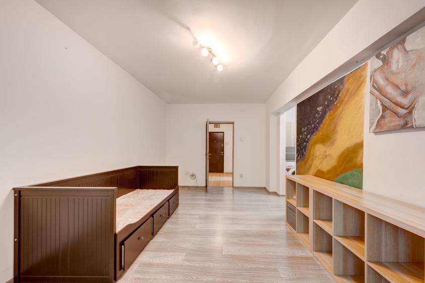 Apartament cu 2 camere semidecomandat, mobilat în Brâncoveanu