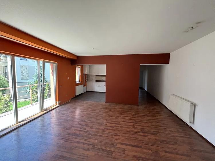 Apartament cu 3 camere semidecomandat în Mănăștur