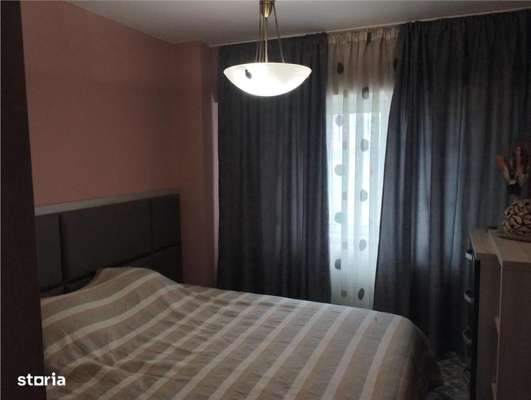 Apartament cu 4 camere decomandat în Barna