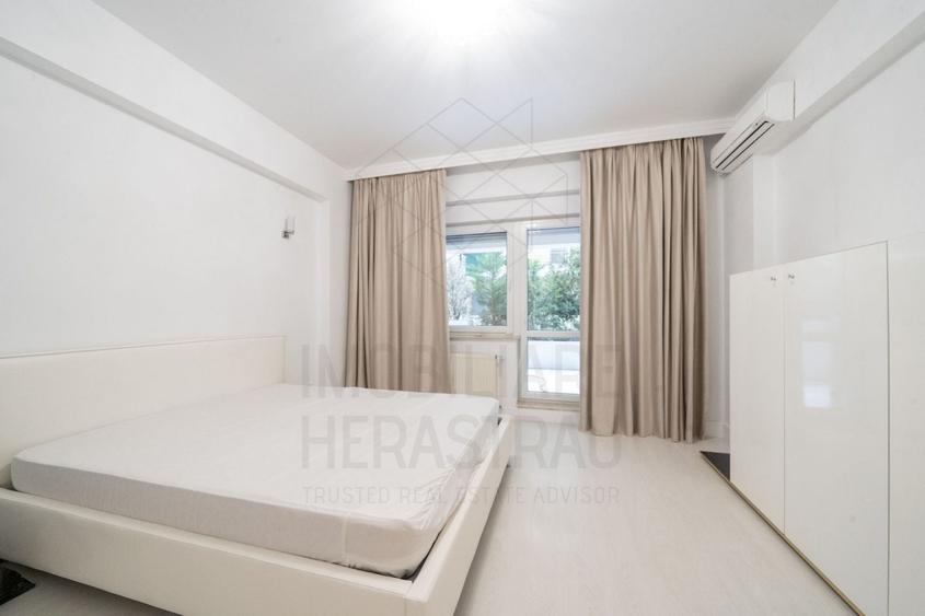 Apartament cu 5 camere decomandat, mobilat în Herăstrău