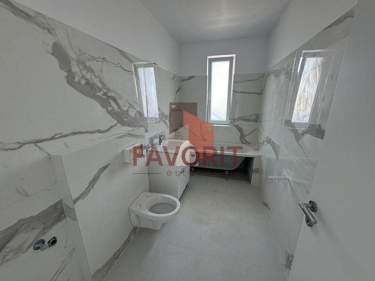 Apartament cu 3 camere decomandat în Aradului