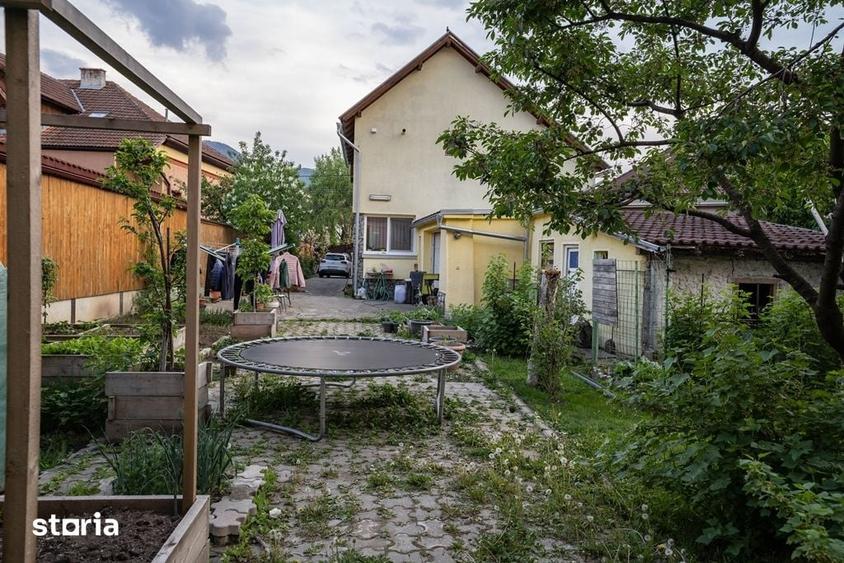Casă cu Teren 556 Mp în Cernatu