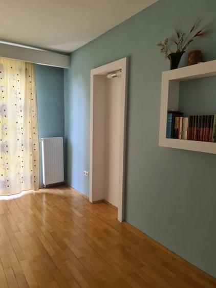 Casă individuală cu 7 camere cu Piscina în Vetiș