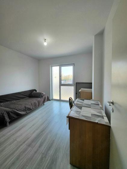 Apartament cu 3 camere decomandat în Aradului