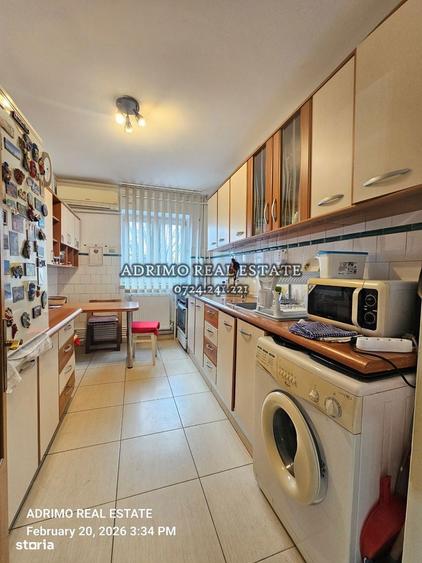 Apartament cu 3 camere semidecomandat în Central