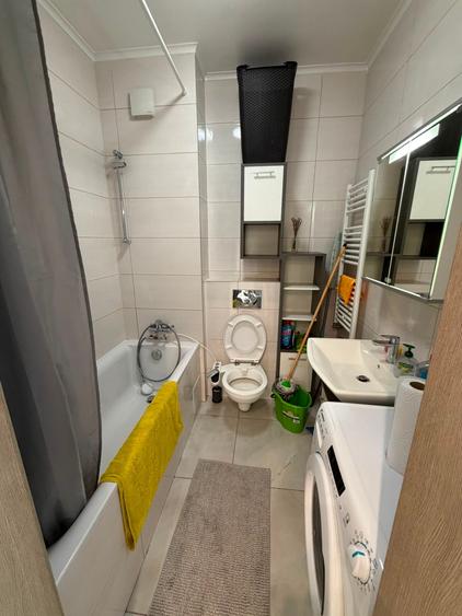 Apartament cu 3 camere decomandat în Grozăvești