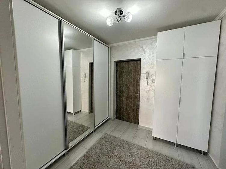 Apartament cu 2 camere semidecomandat în Polonă