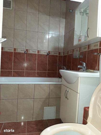 Apartament cu 2 camere semidecomandat în Burdea