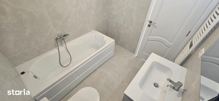 Casă cu 4 camere cu Teren 275 Mp în Ipotești
