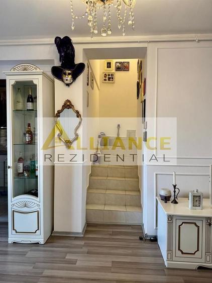 Casă individuală cu 3 camere decomandat cu Canalizare în Sud