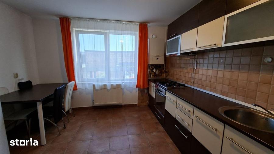 Apartament cu 3 camere decomandat, mobilat în 7 Noiembrie