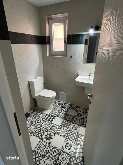 Casă cu 4 camere cu Teren 250 Mp în Băneasa
